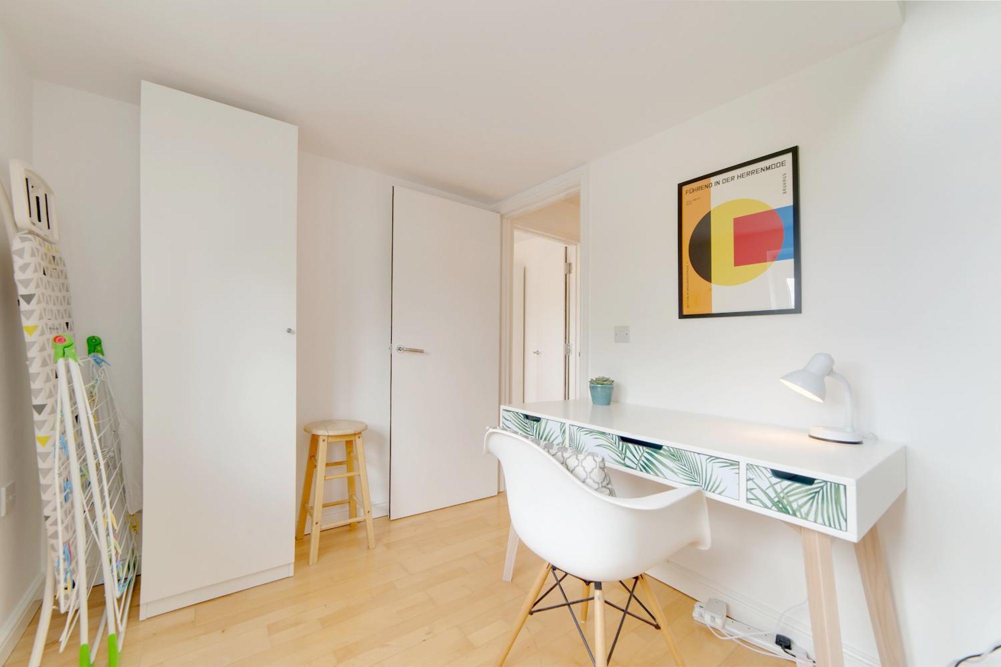 Pass The Keys 49 Byron Square Modern And Spacious 3 Bed Home With Free Parking CBG Exteriör bild