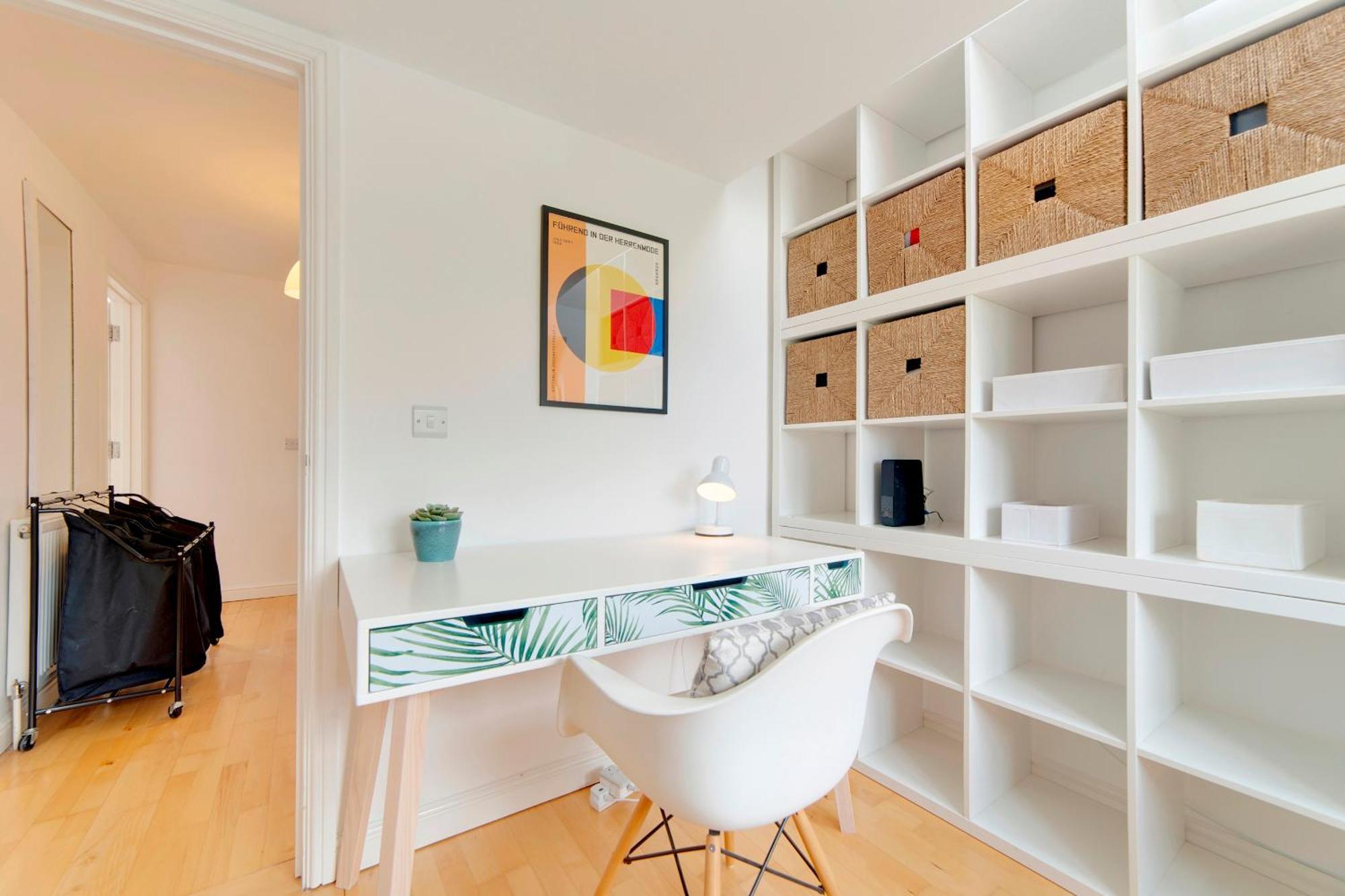 Pass The Keys 49 Byron Square Modern And Spacious 3 Bed Home With Free Parking CBG Exteriör bild
