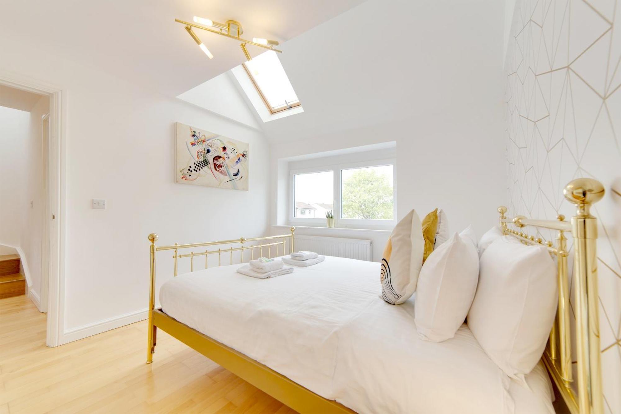 Pass The Keys 49 Byron Square Modern And Spacious 3 Bed Home With Free Parking CBG Exteriör bild