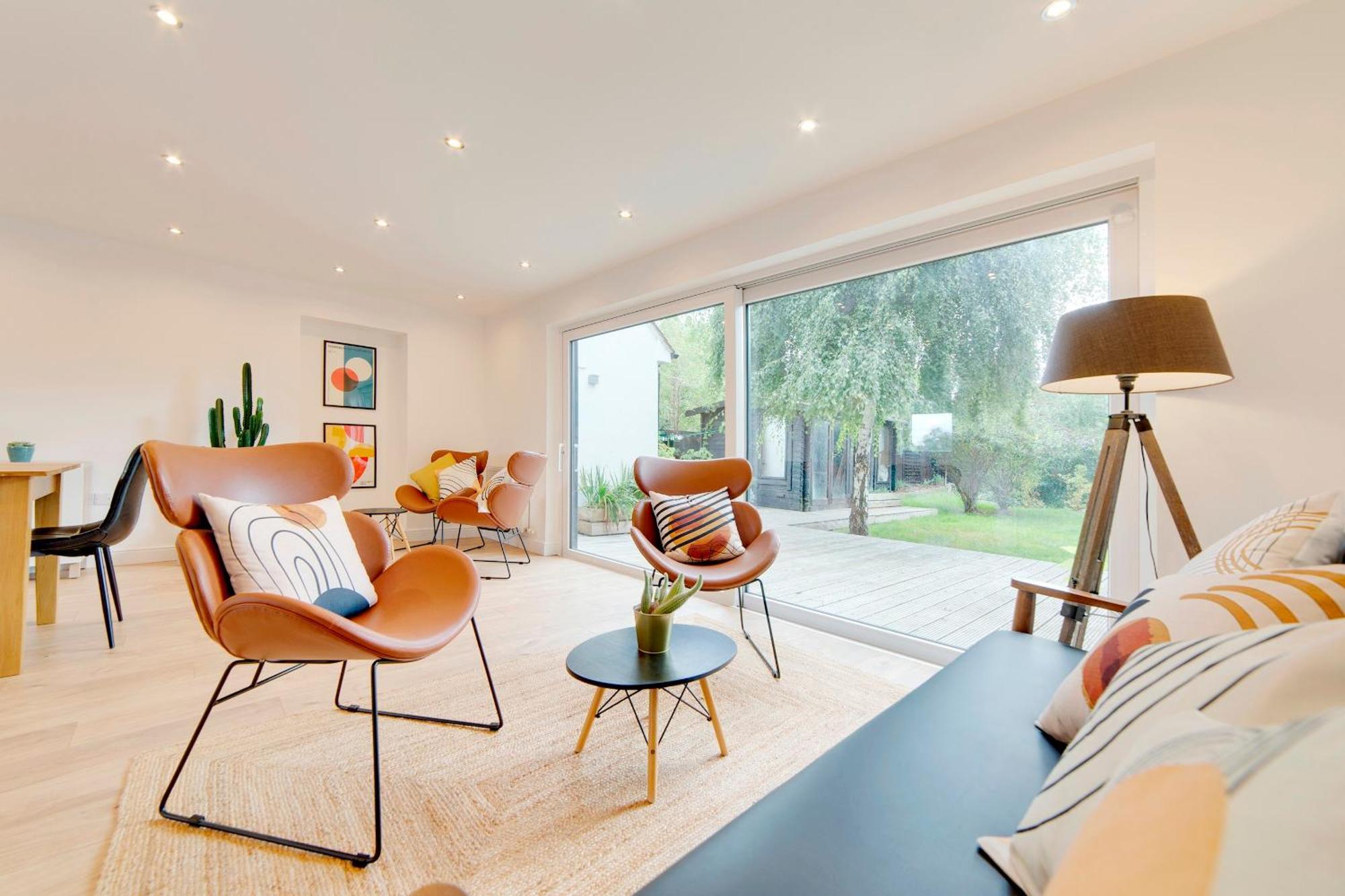Pass The Keys 49 Byron Square Modern And Spacious 3 Bed Home With Free Parking CBG Exteriör bild