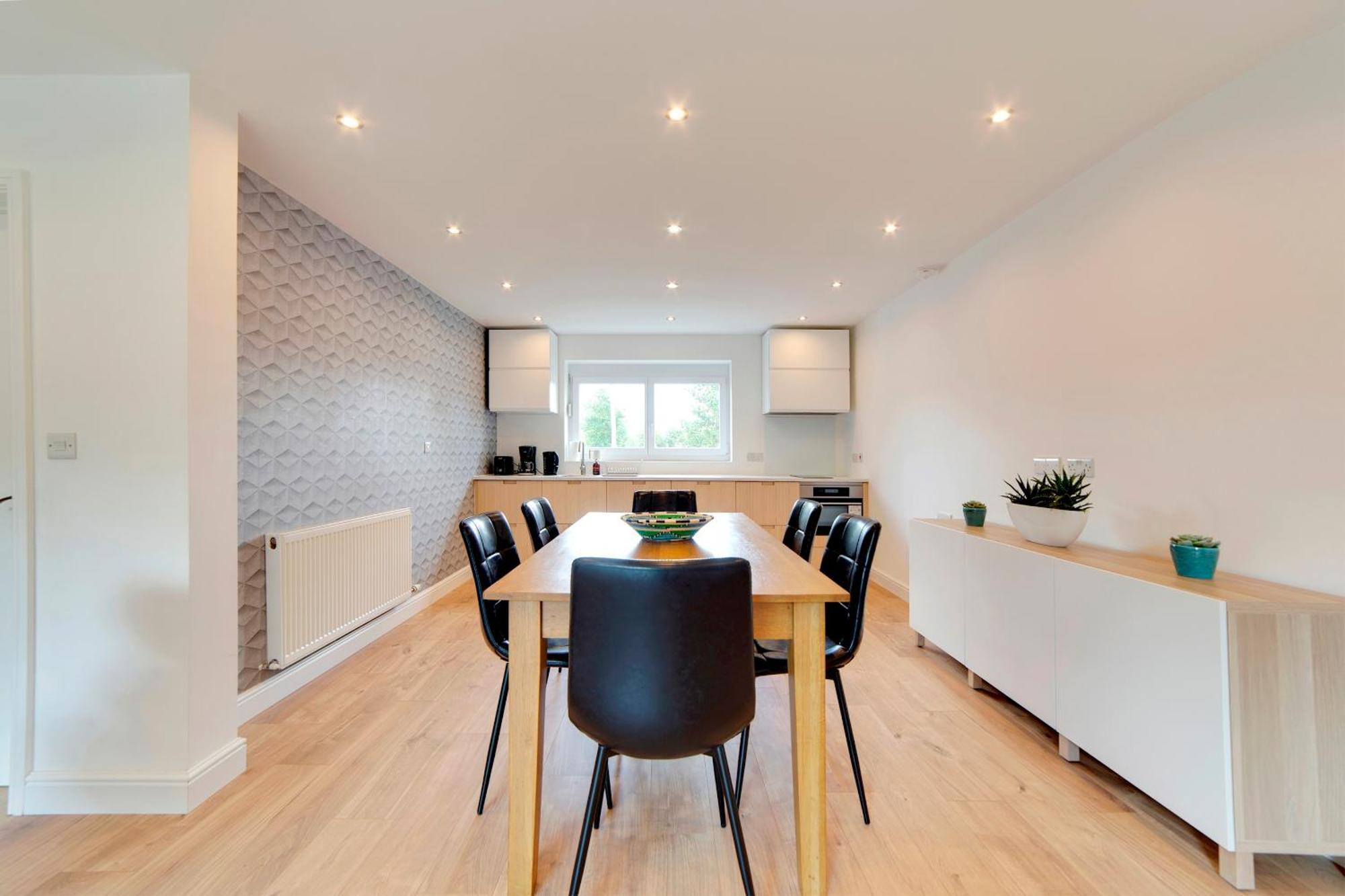 Pass The Keys 49 Byron Square Modern And Spacious 3 Bed Home With Free Parking CBG Exteriör bild