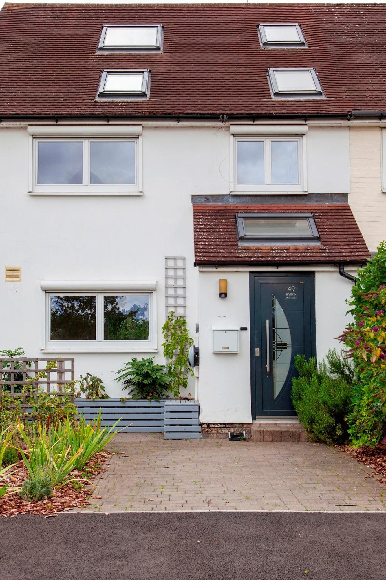 Pass The Keys 49 Byron Square Modern And Spacious 3 Bed Home With Free Parking CBG Exteriör bild